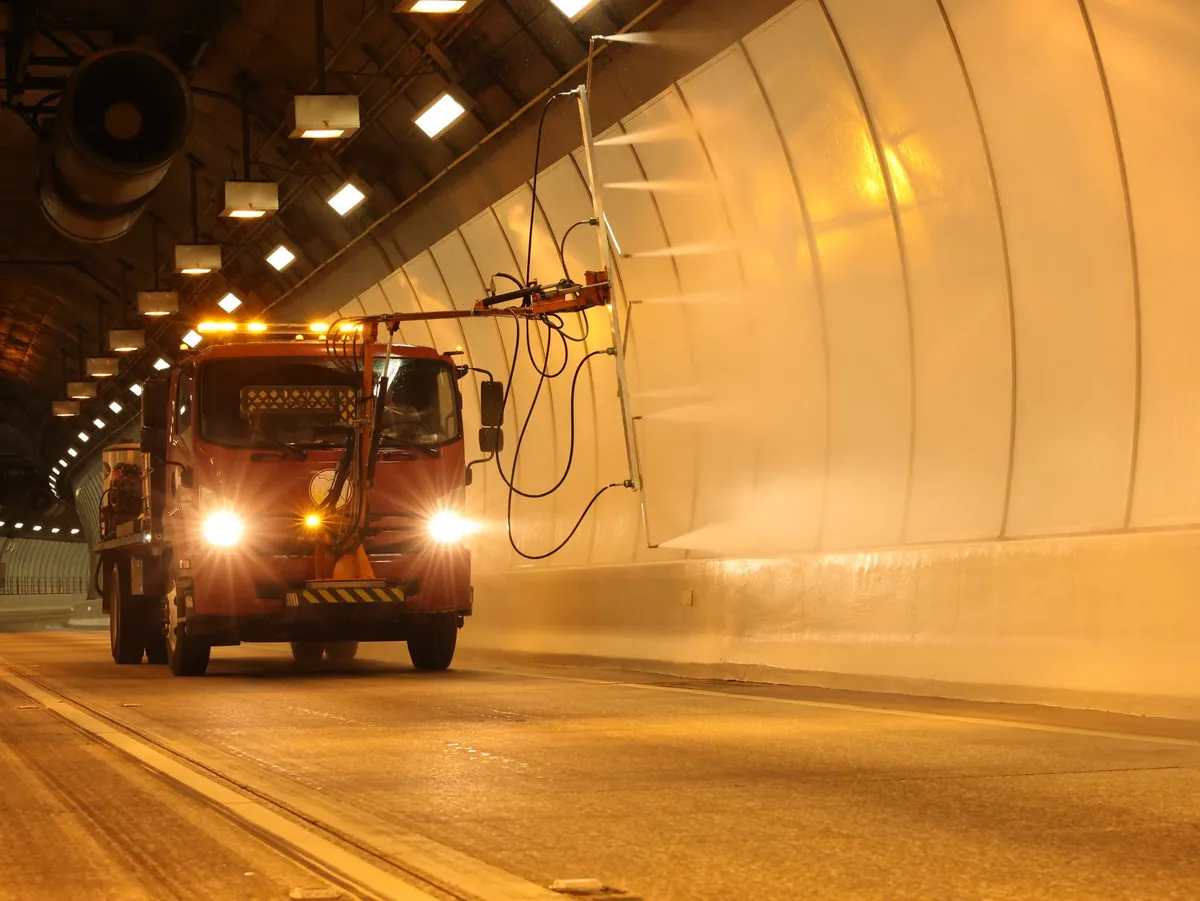 Florida Maintenance tunnel-washing truck spraying the architectural panels inside the PortMiami Tunnel